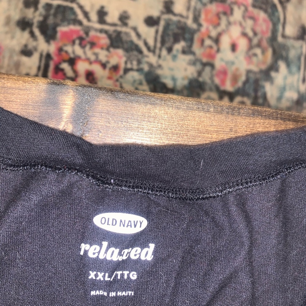 Relaxed fit V neck shirt
